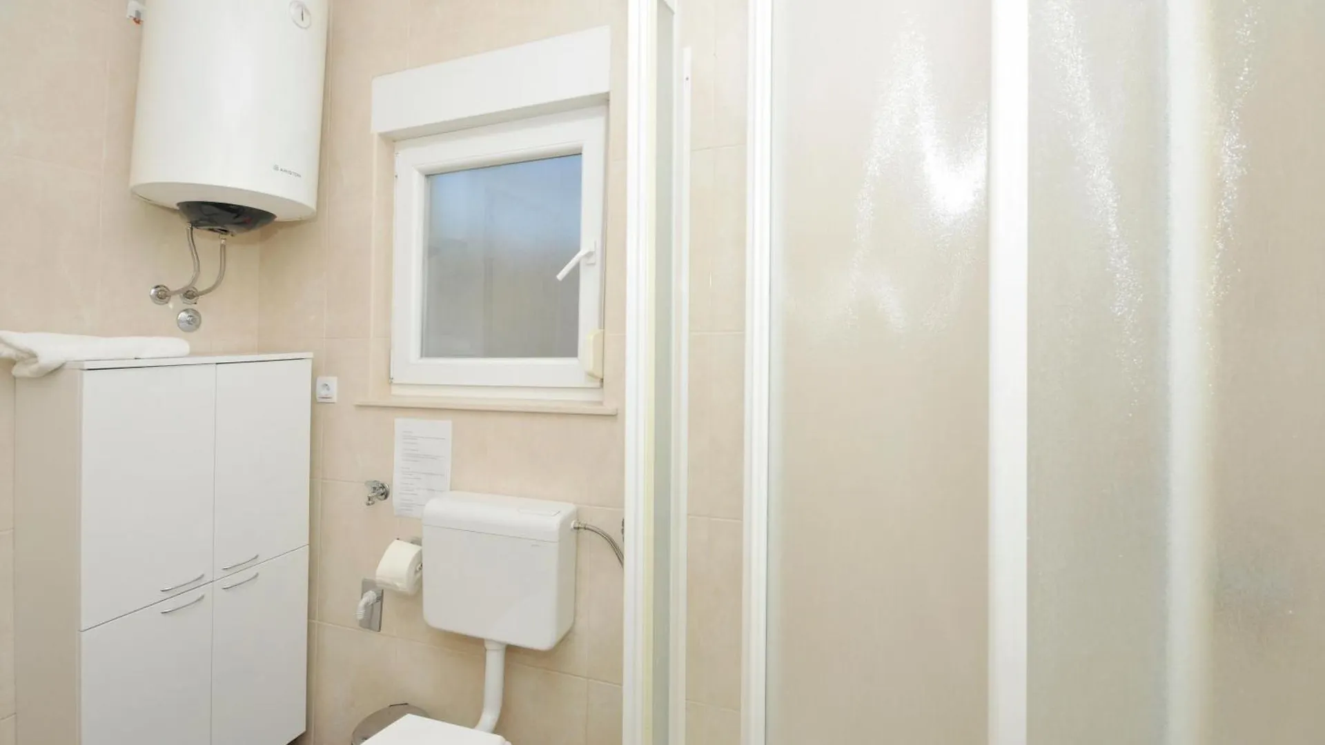Apartmani Svalina - Seaview And 130M From Beach